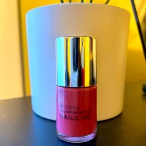 Nails INC nailpolish, very cute color, elegant pink color, new
